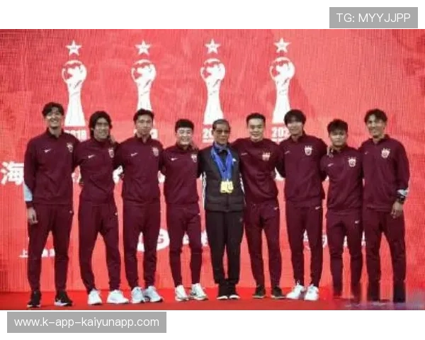 中超球队队长带领全队冲刺,中超各队人员名单